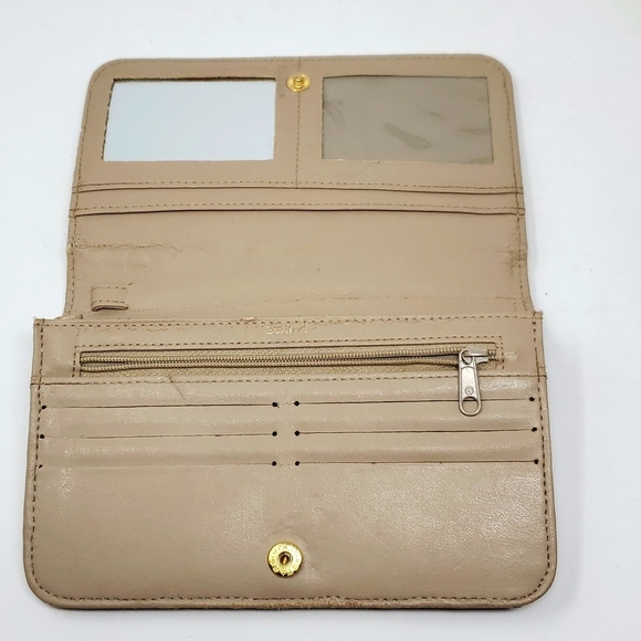 Buxton Wallet Tan Key Chain and Checkbook Cover - Picture 3 of 7